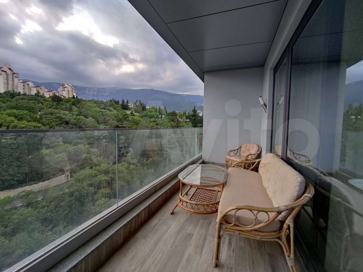 2-к. квартира, 60 м², 15/18 эт.