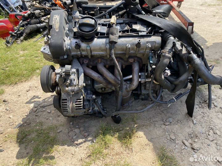 Двигатель Volkswagen Golf 4 BCB 1.6 бензин