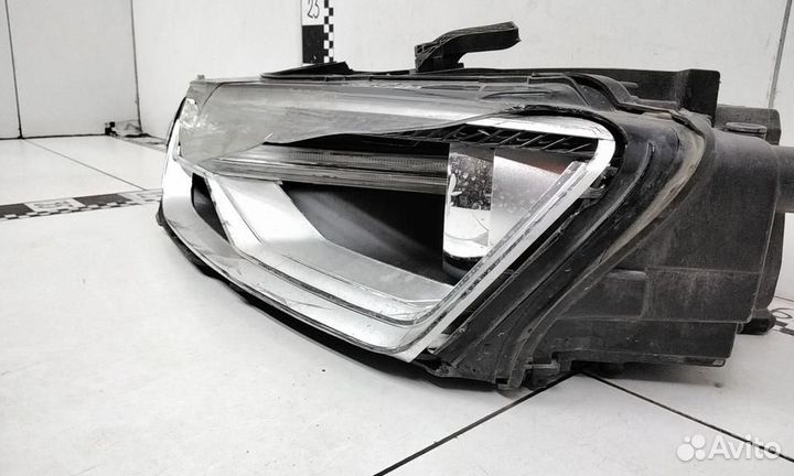 Фара левая Audi Q3 1 Restail ксенон