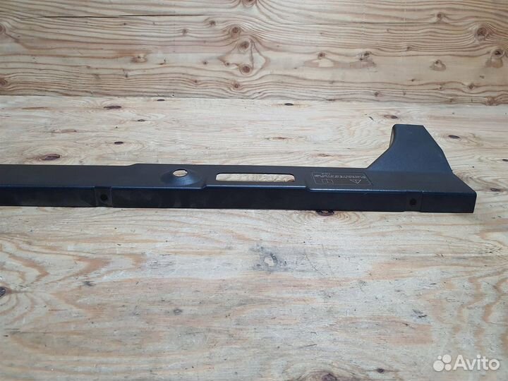 Облицовка люка в спинке сиденья BMW E46