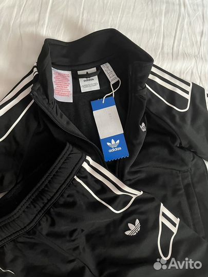 Спортивный костюм adidas детский 104см