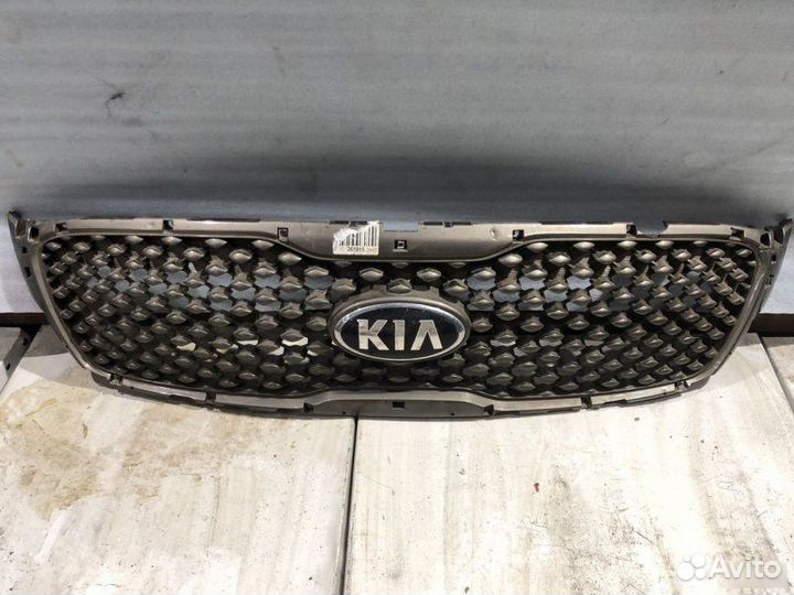 Решетка радиатора Kia Sorento 3