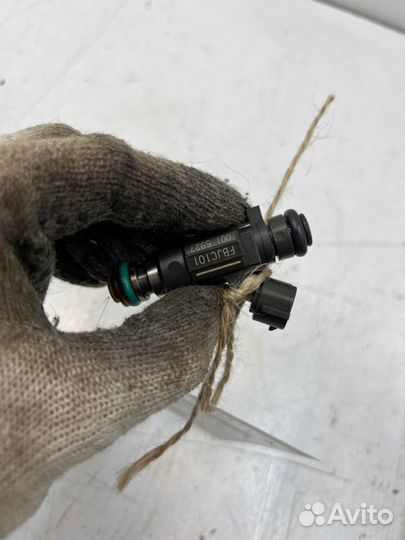 Форсунка топливная Nissan Fuga GY50 VK45DE 2006