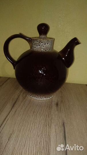Чайник из глины