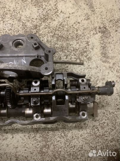 Эксцентриковый вал с постелью + распред BMW N46
