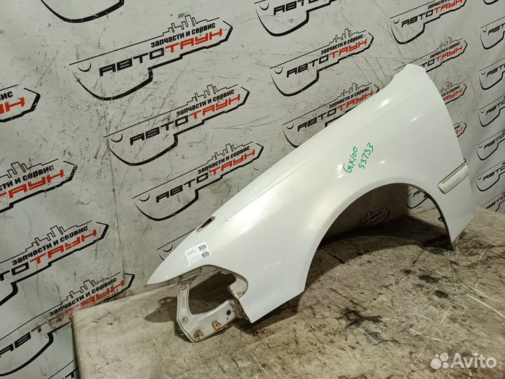 Крыло toyota mark II GX100 GX105 JZX100 JZX101 JZX105 LX100 538022A430 переднее левое белый, 057 S37