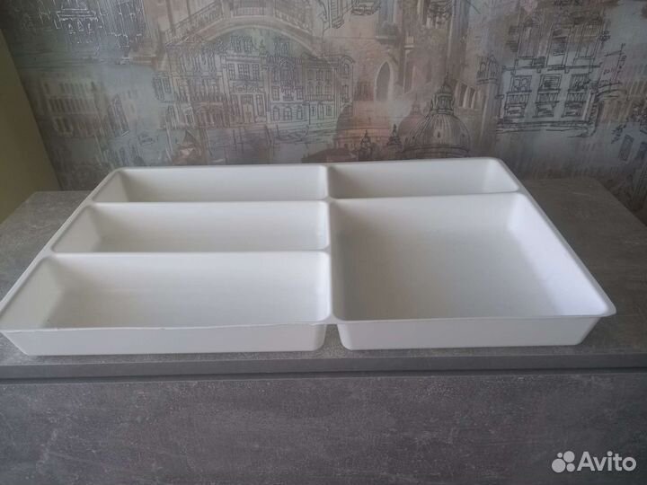 Лоток для столовых приборов