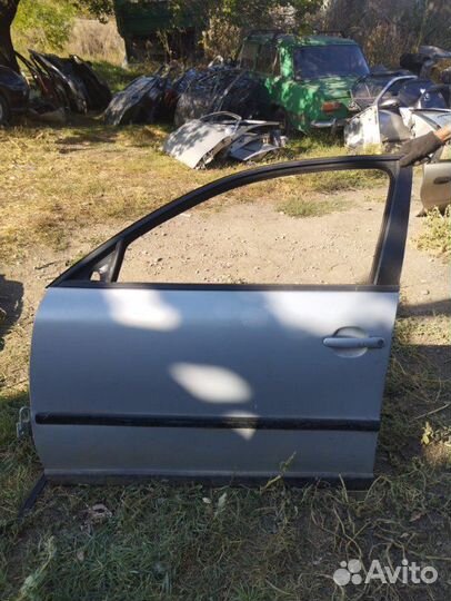 Дверь боковая передняя левая Volkswagen Passat