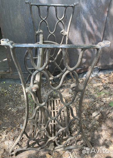 Станина чугун от швейной машинки