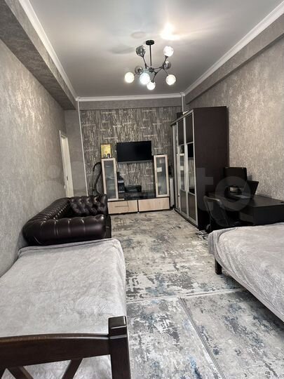 3-к. квартира, 112 м², 1/14 эт.