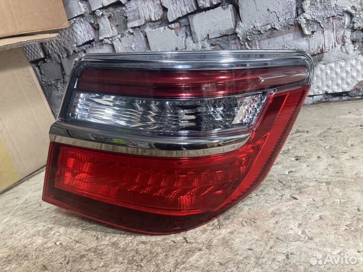 Правый фонарь toyota camry v55 55 LED оригинал