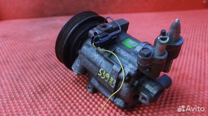 Компрессор кондиционера Nissan Cube DBA-BNZ11 CR14