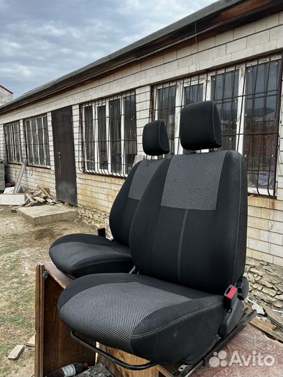 Сиденья на гранта