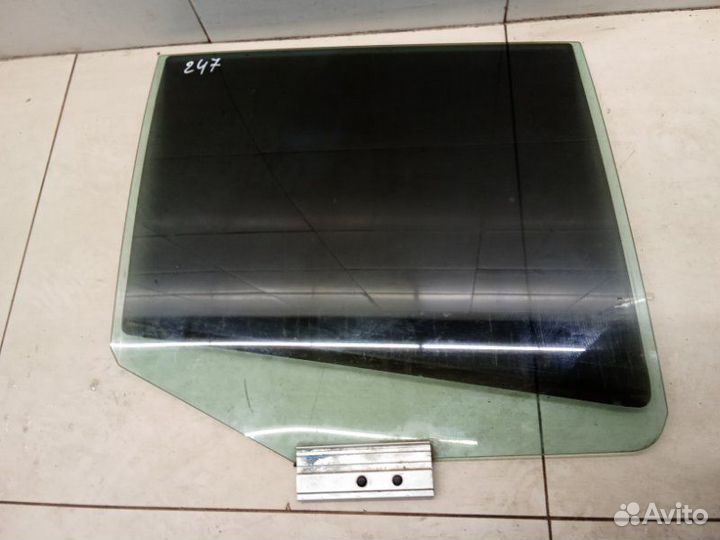 Стекло двери заднее правое Saab 9-5 седан B235