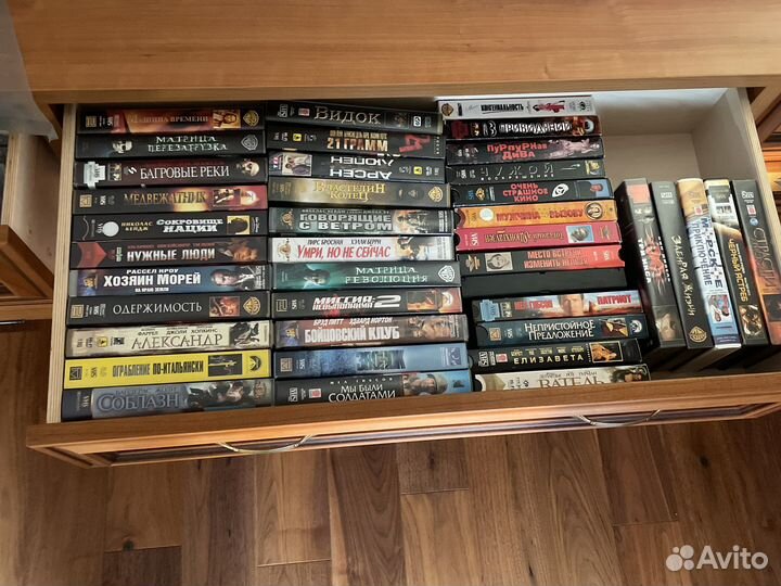 Коллекция VHS кассет