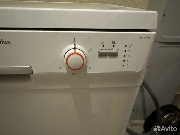 Посудомоечная машина Electrolux 60 см