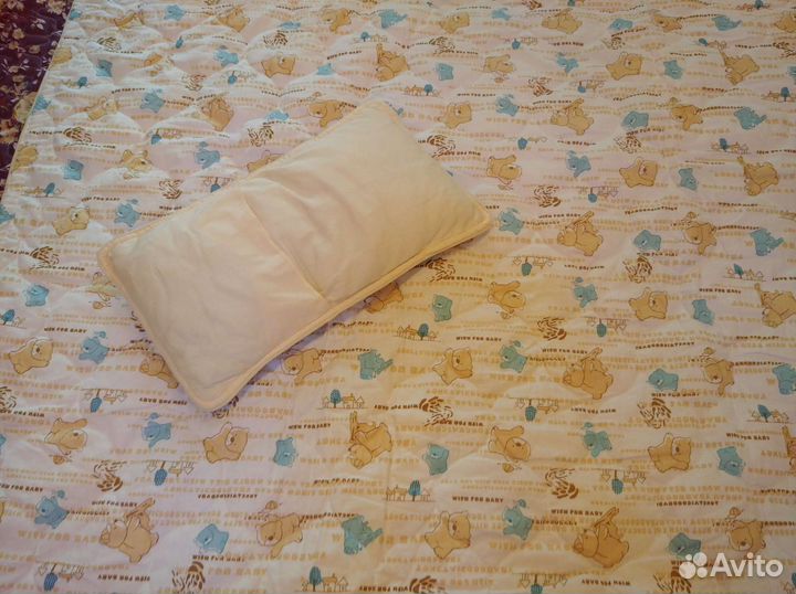 Комплект в детскую кроватку новый