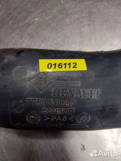 Патрубок интеркулера Renault Laguna 1 7700101057