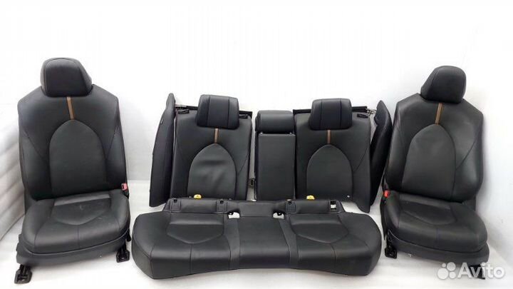 Сиденья комплект Toyota Camry ASV70 2arfe 2020