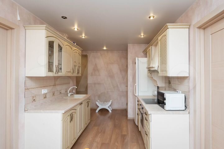 2-к. квартира, 42 м², 4/4 эт.