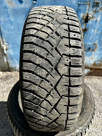 Nitto Therma Spike 225/65 R17