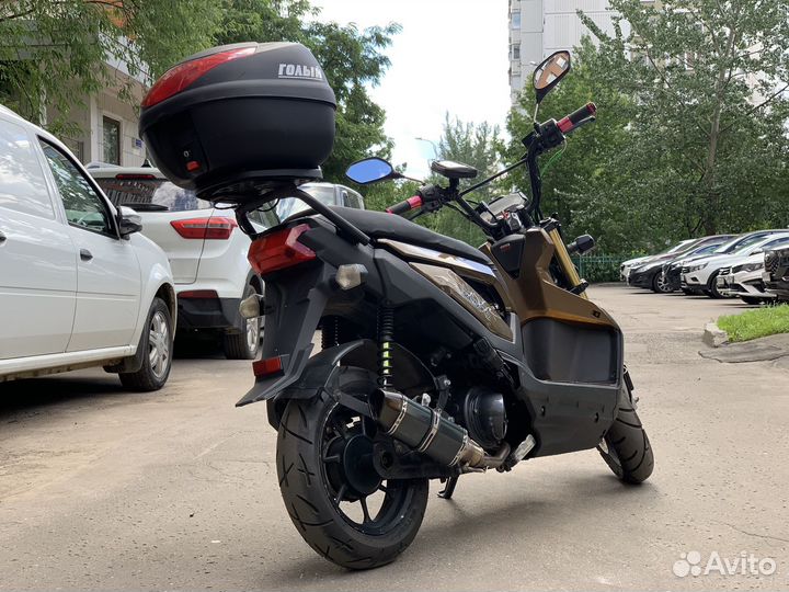 Скутер Vento Naked 50/150