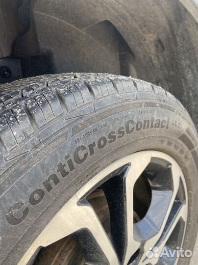 Continental ContiCrossContact LX2 215/60 R17