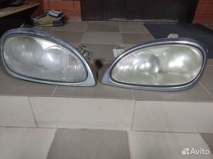 Фары Волга 31105