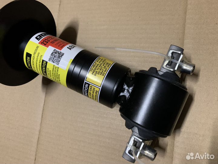 Амортизатор передний активный Cadillac Escalade