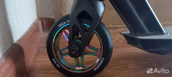 Трюковой самокат tech team