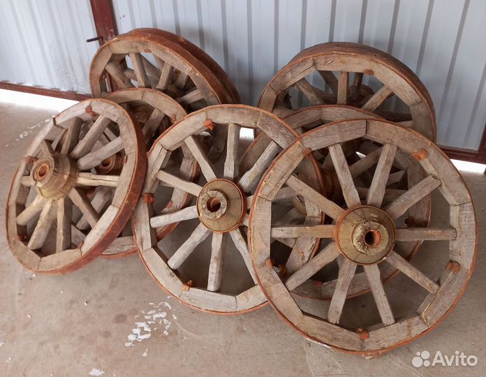 Колеса от телеги старинные