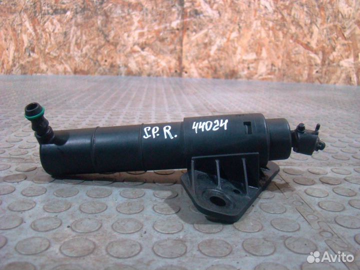 KIA Sportage 3 Форсунка омывателя фары правая