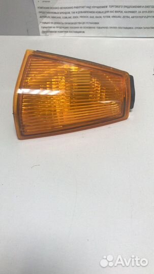 Указатель поворота правый на Volvo 340