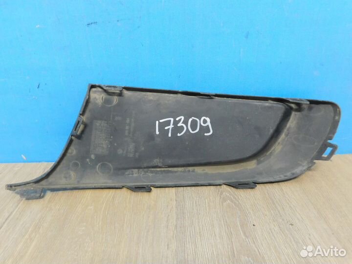 Решетка в бампер правая VW Caddy 10- 2K5853666