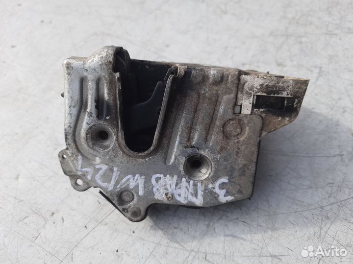 Замок задней правой двери Mercedes w124