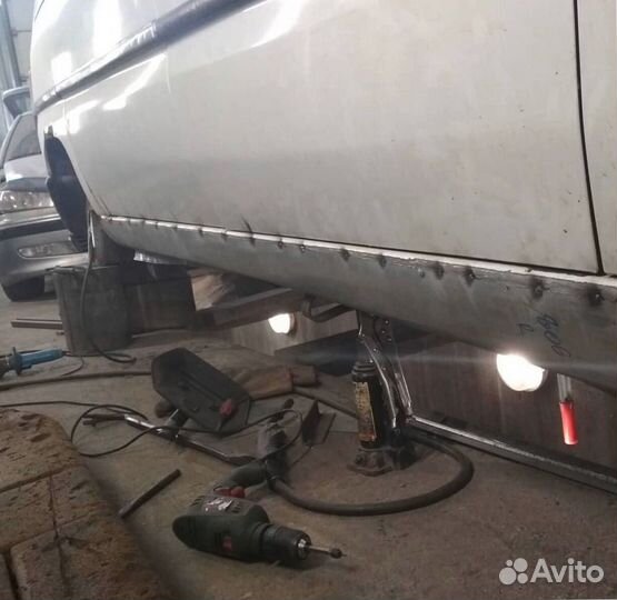 Пороги на Mitsubishi Montero Кузовные