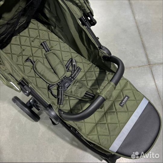 Коляска для новорождённых Luxmom