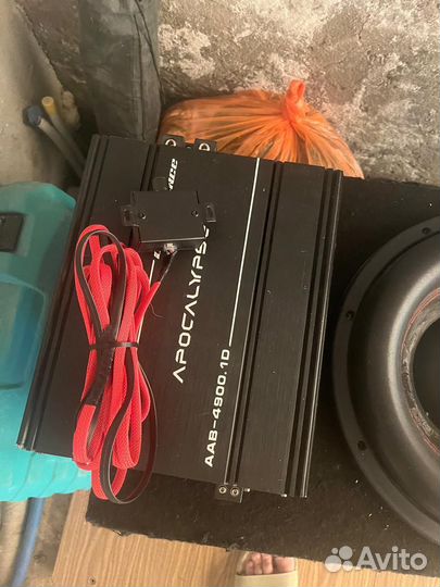 Сабвуфер моноблок