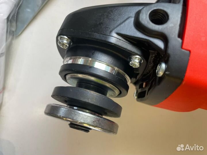 Углошлифовальная машинка Brait BAG125/950 арт.1338