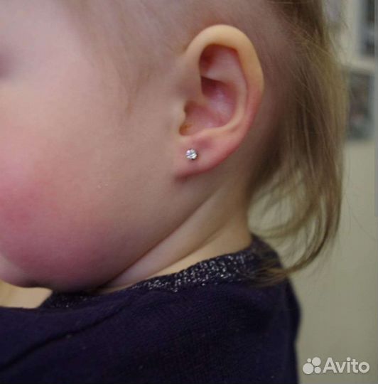 Прокол ушей детям