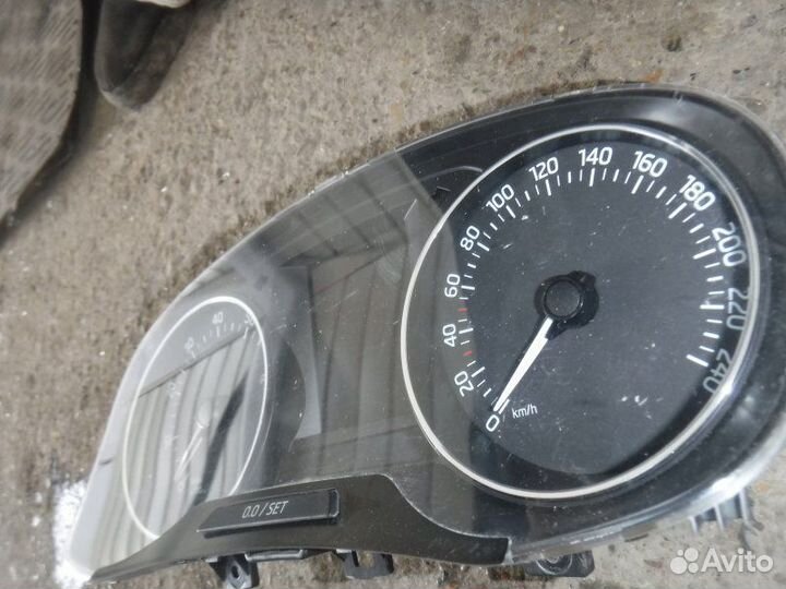 Щиток приборов Skoda Rapid cwvb 2015