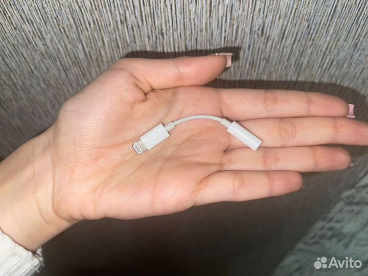 Оригинальный переходник apple (AUX)