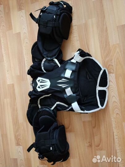 Вратарский нагрудник Bauer