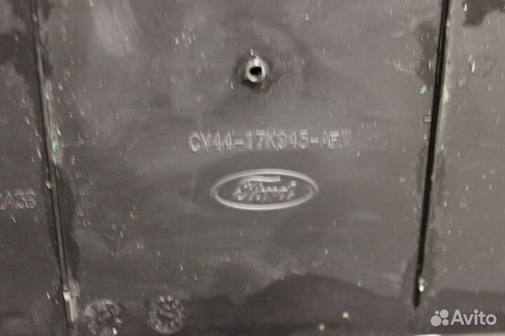 Площадка номерного знака - Ford Kuga 2