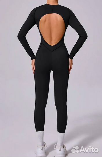 Новый спортивный комбенизон