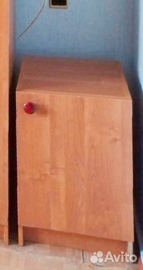 Тумба прикроватная