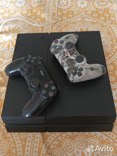 Игровая приставка ps4