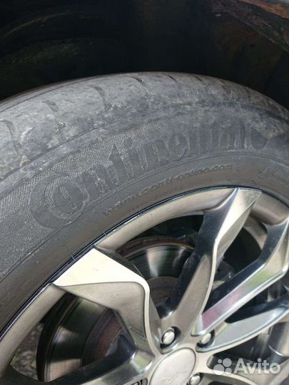 Continental ContiPremiumContact 2 215/55 R17