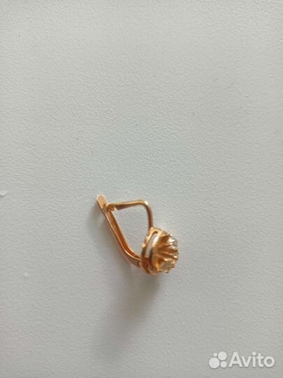 Золотые серьги