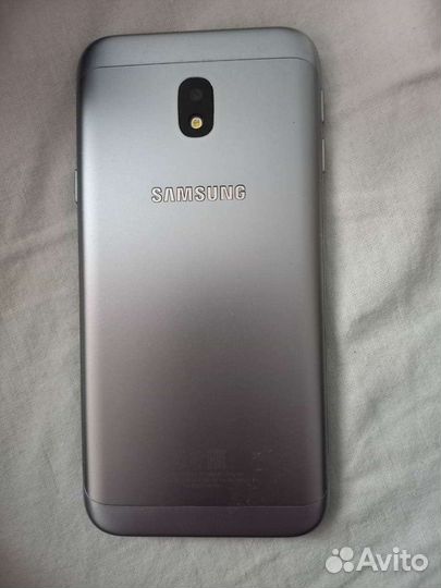 Телефон Samsung Galaxy J3 2017